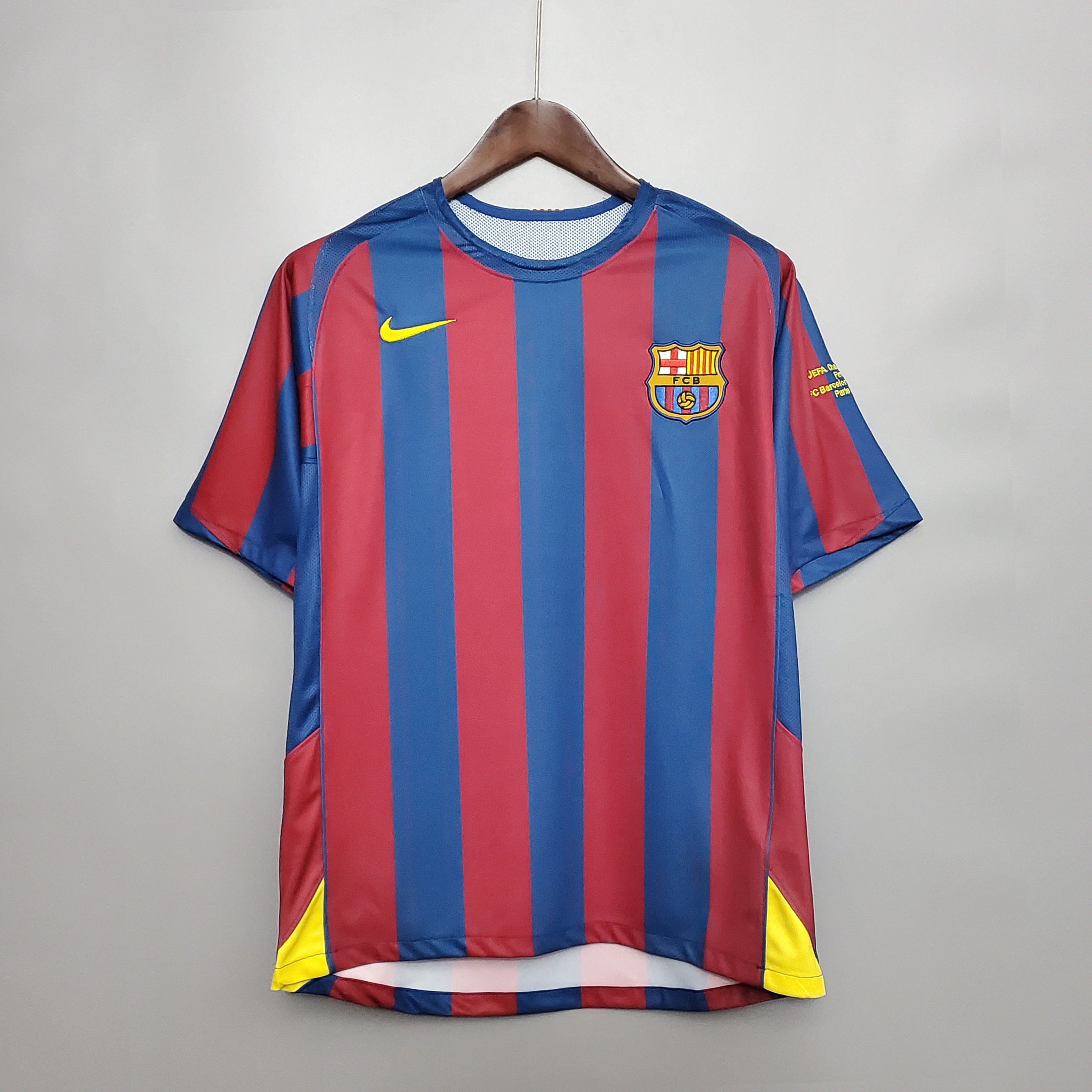 Camiseta Barcelona 2005-06 - Local - Retro
