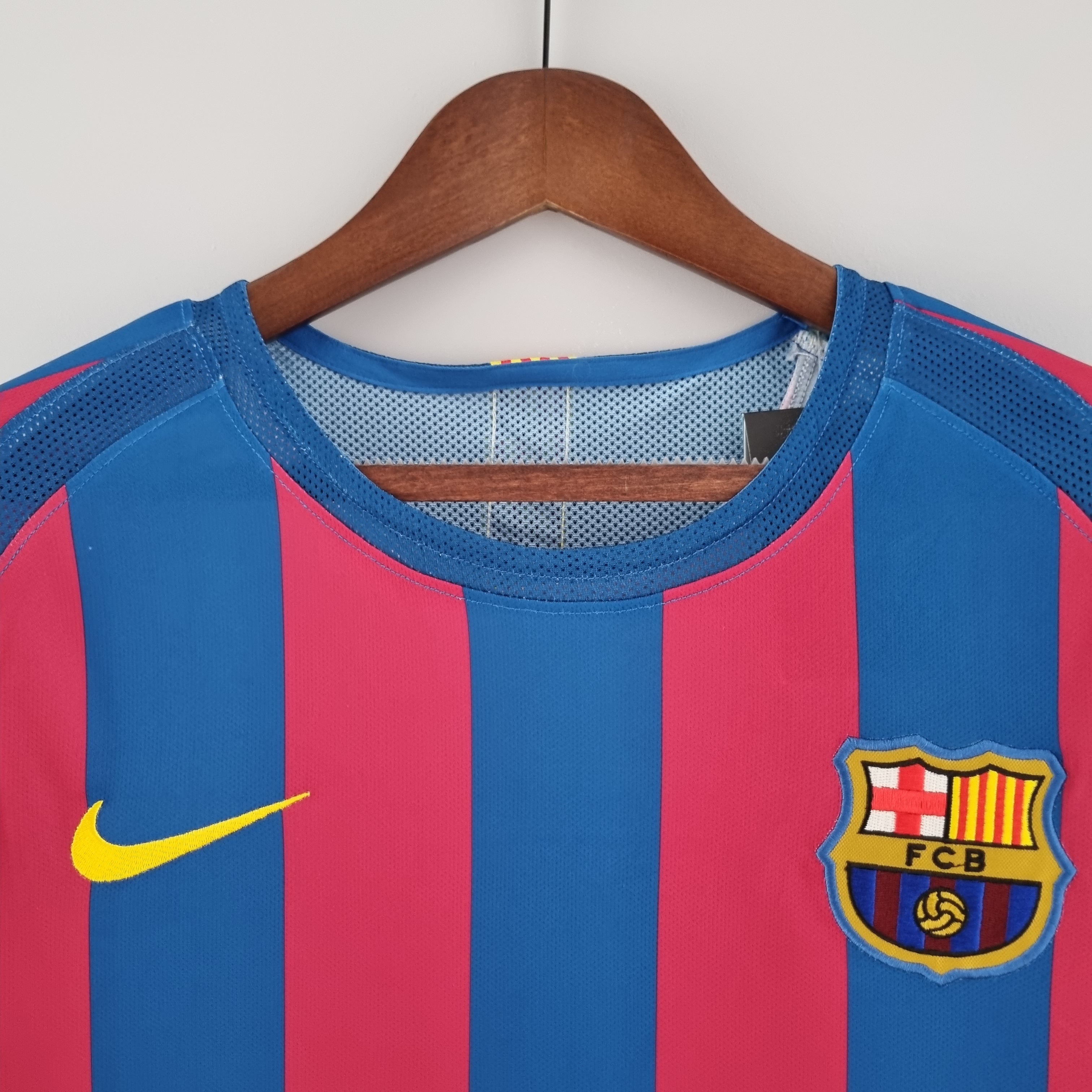 Camiseta Barcelona 2005-06 Manga Larga - Local - Retro
