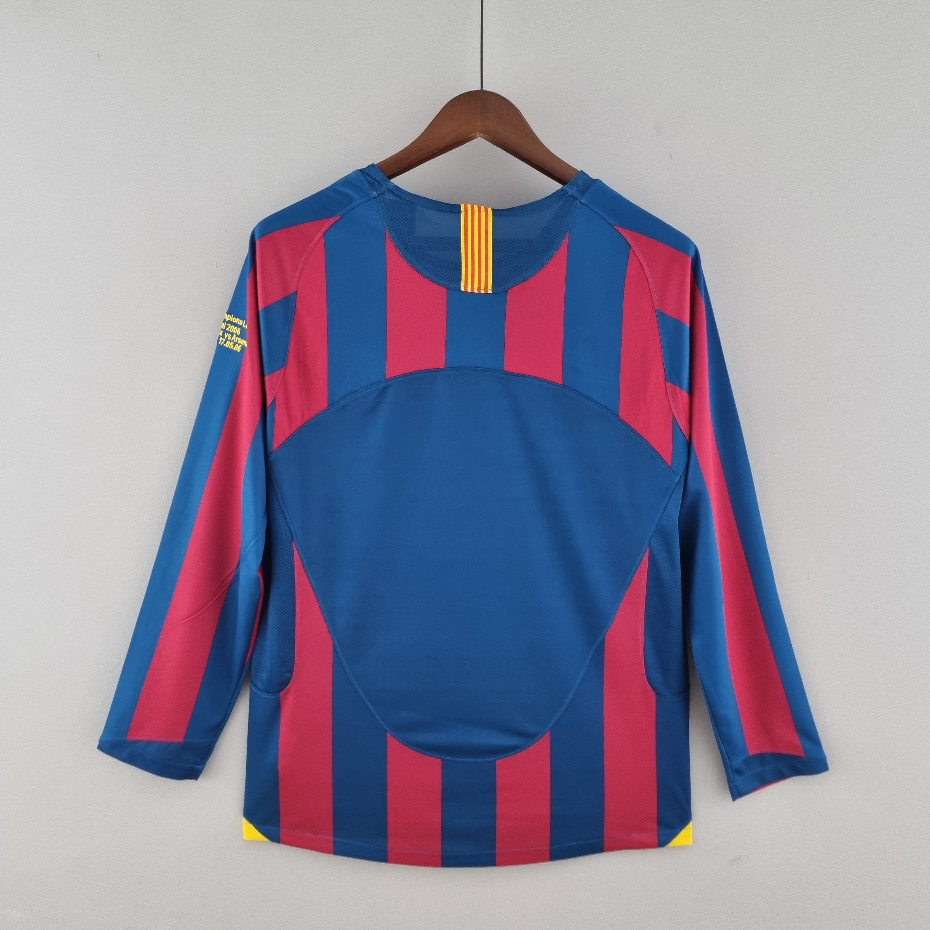 Camiseta Barcelona 2005-06 Manga Larga - Local - Retro