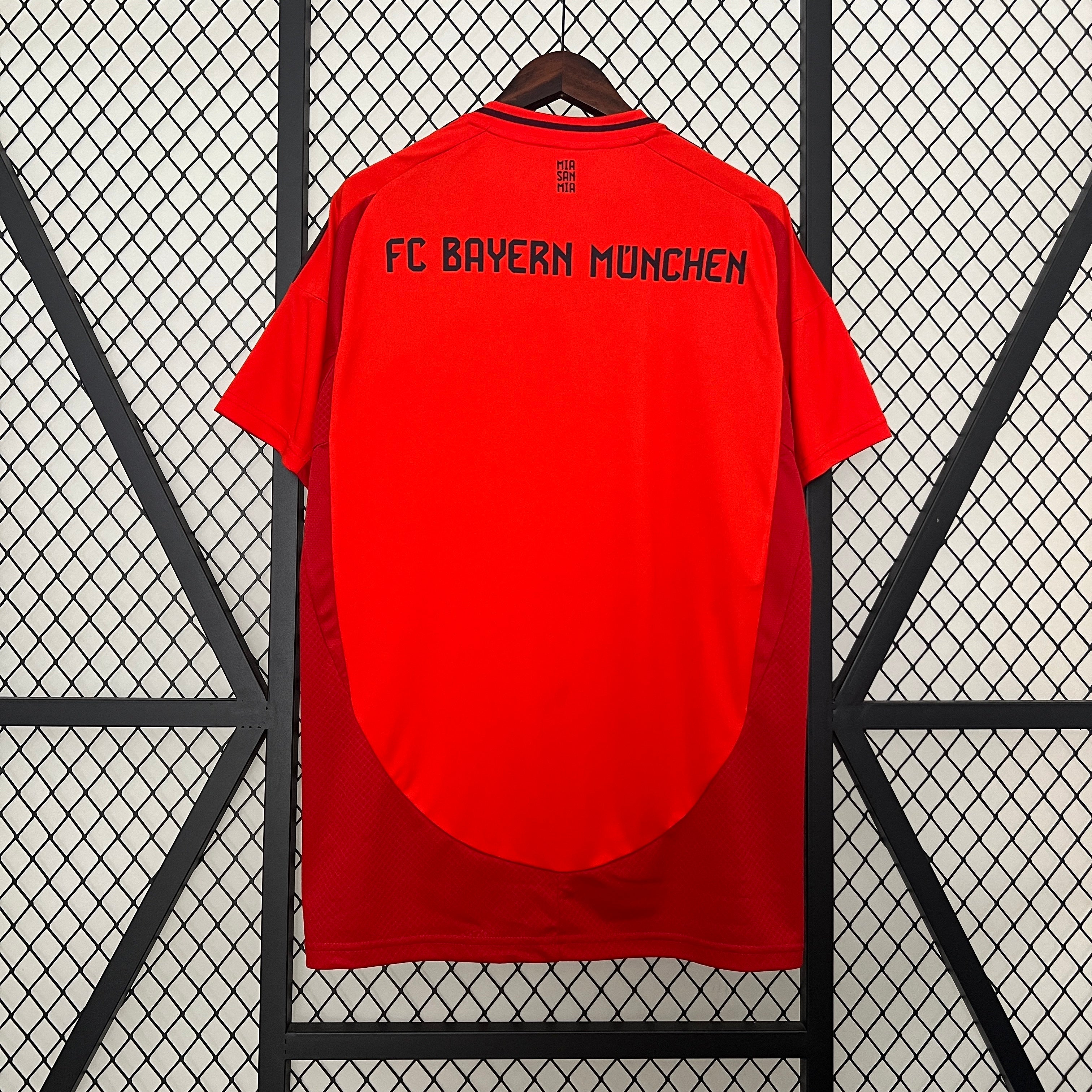 Camiseta Bayern Munich 2024-25 - Local