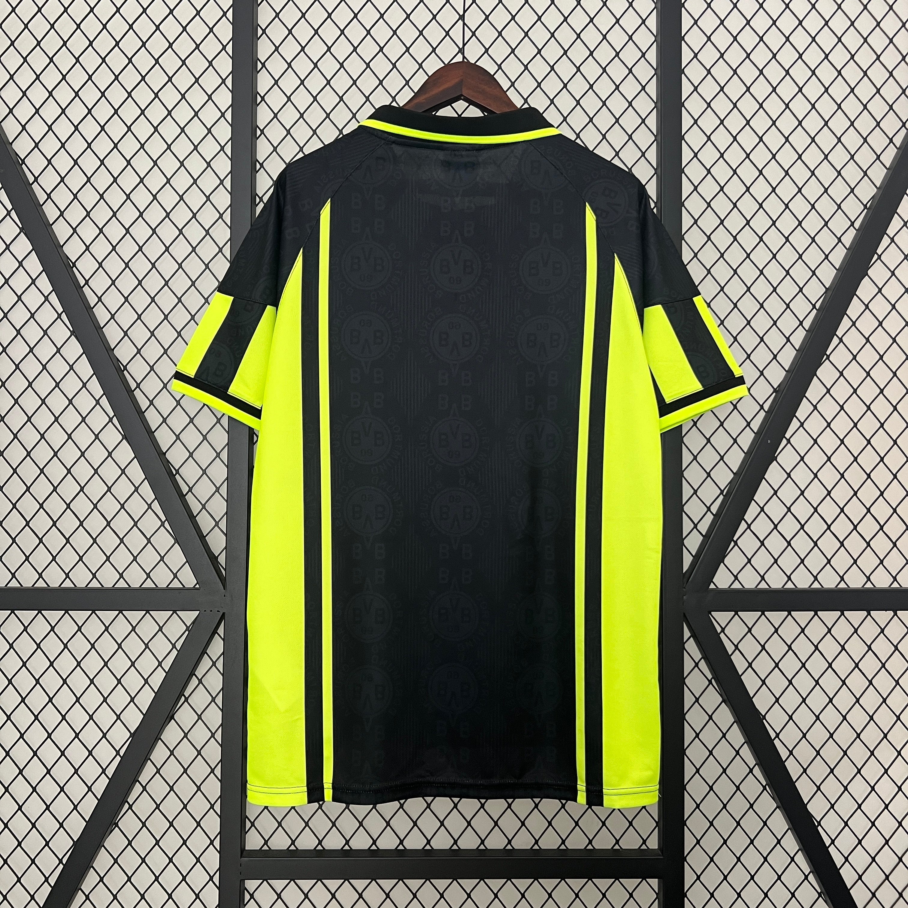 Camiseta Borussia Dortmund 1996-97 - Visitante - Retro
