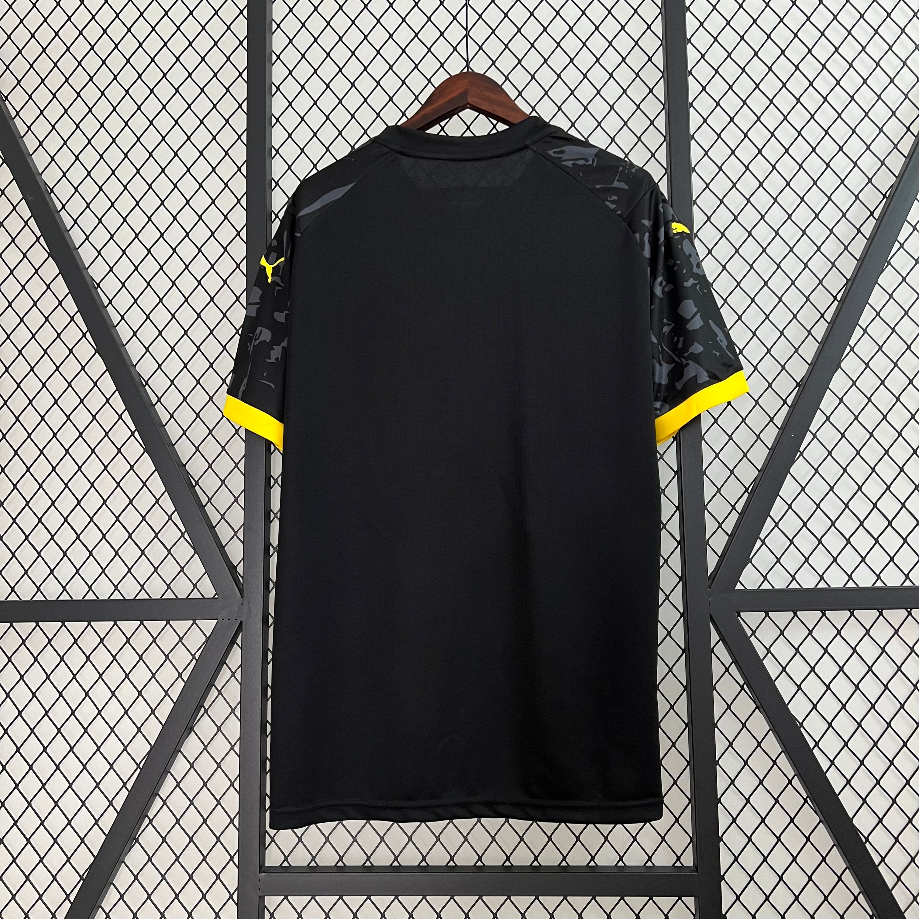 Camiseta Borussia Dortmund 2023-24 - Visitante