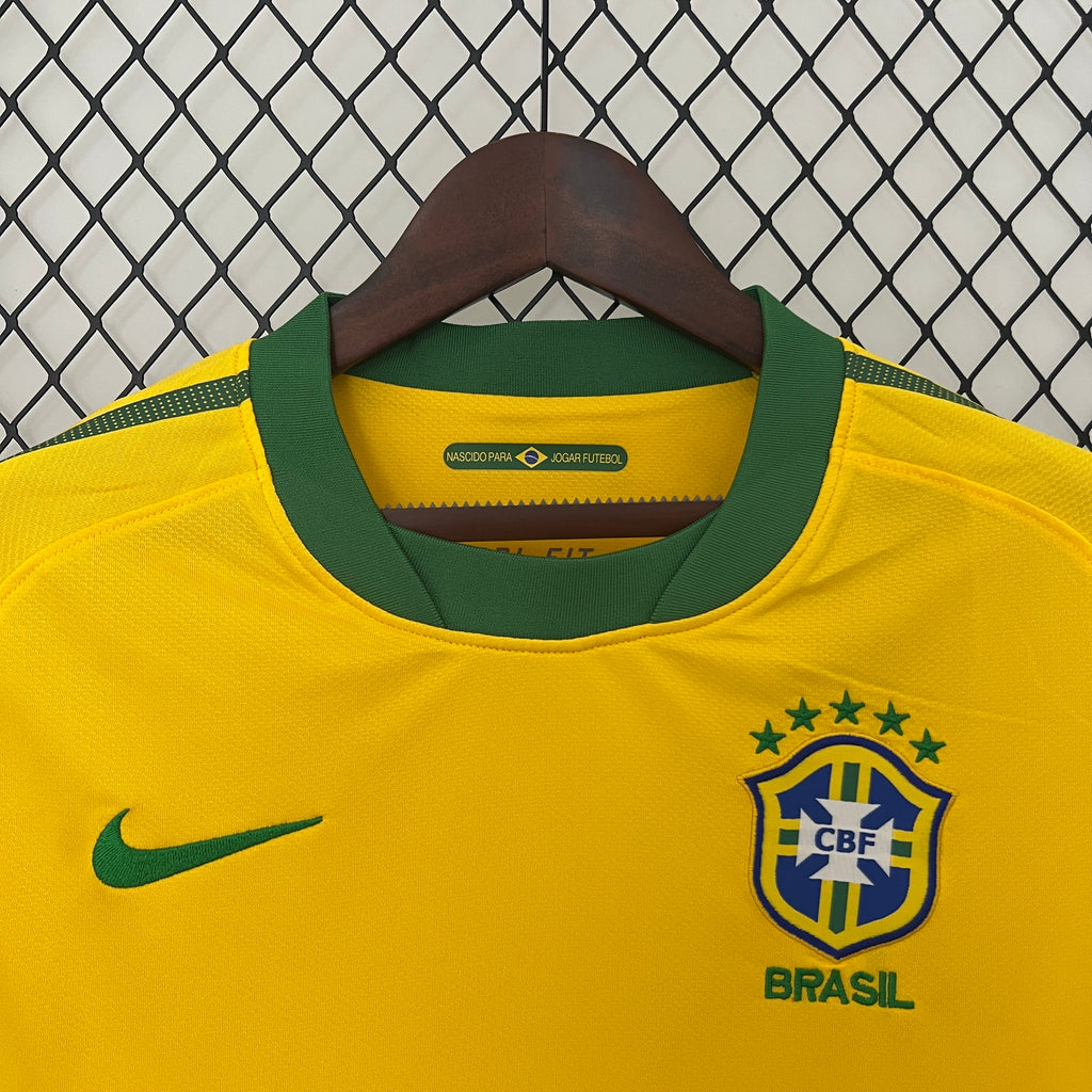 Camiseta Brasil 2010 - Local - Retro