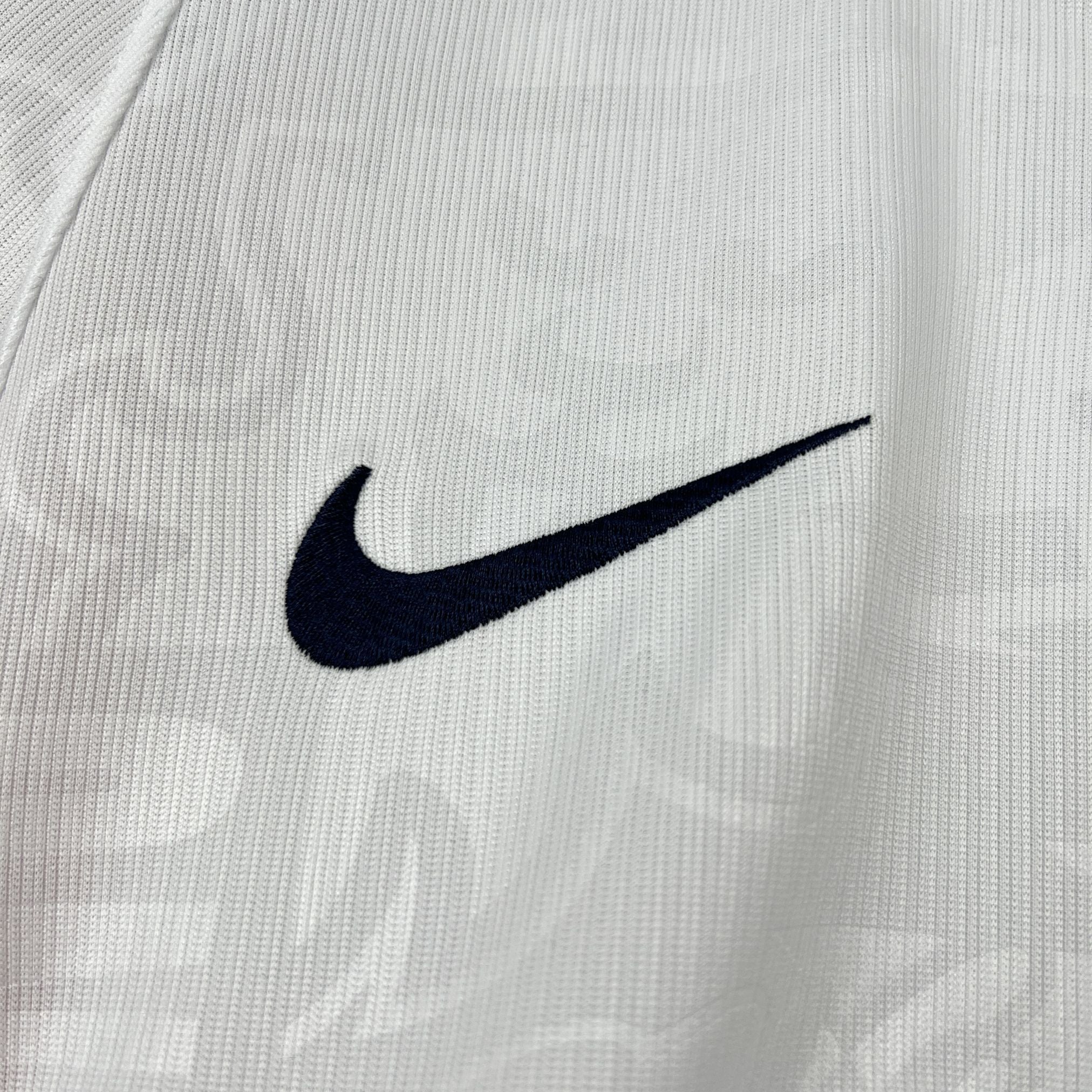 Camiseta Inglaterra Mundial 2026 - Local