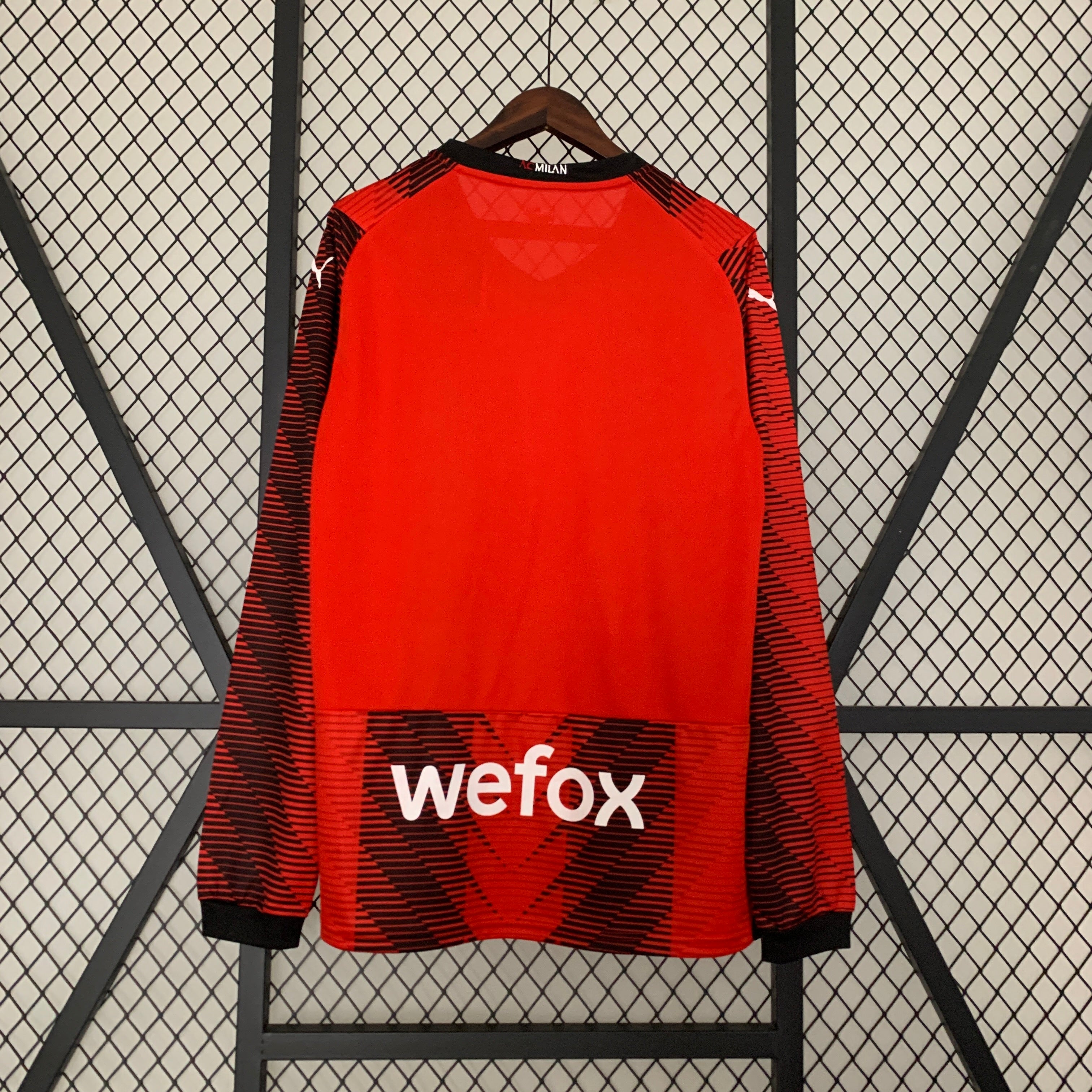 Camiseta AC Milan 2023-24 Manga Larga - Local