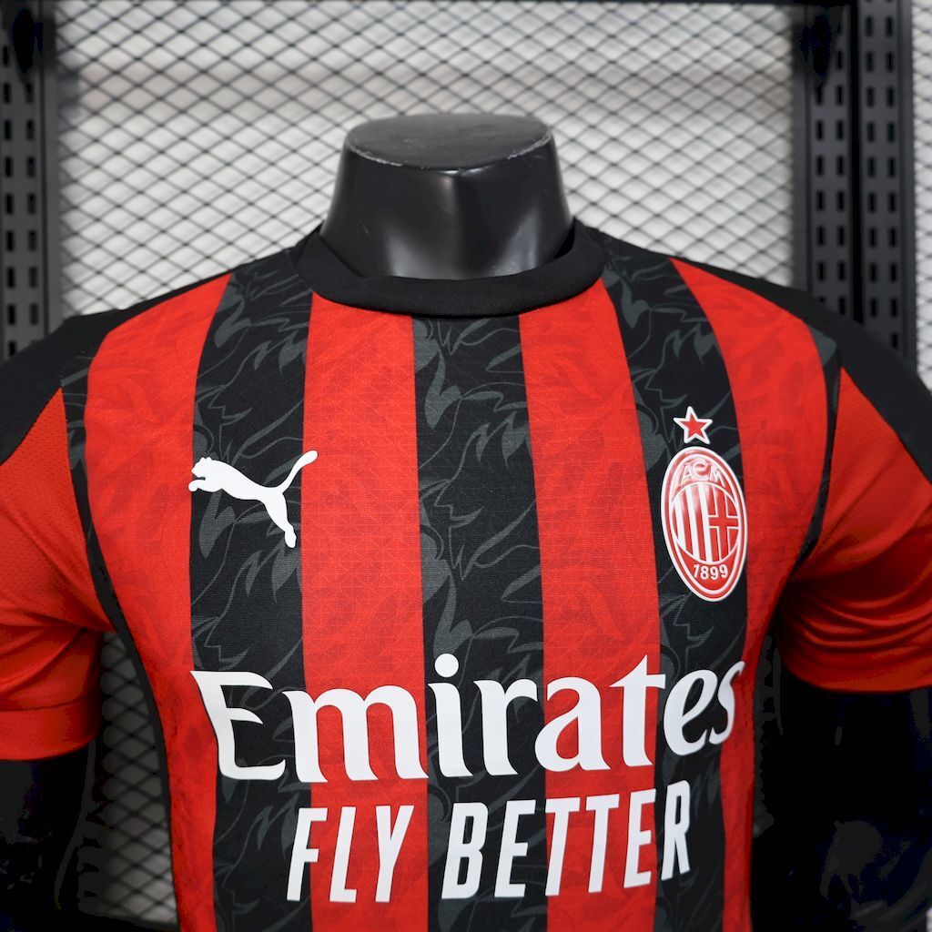 Camiseta AC Milan 2025-26 Versión Jugador - Local