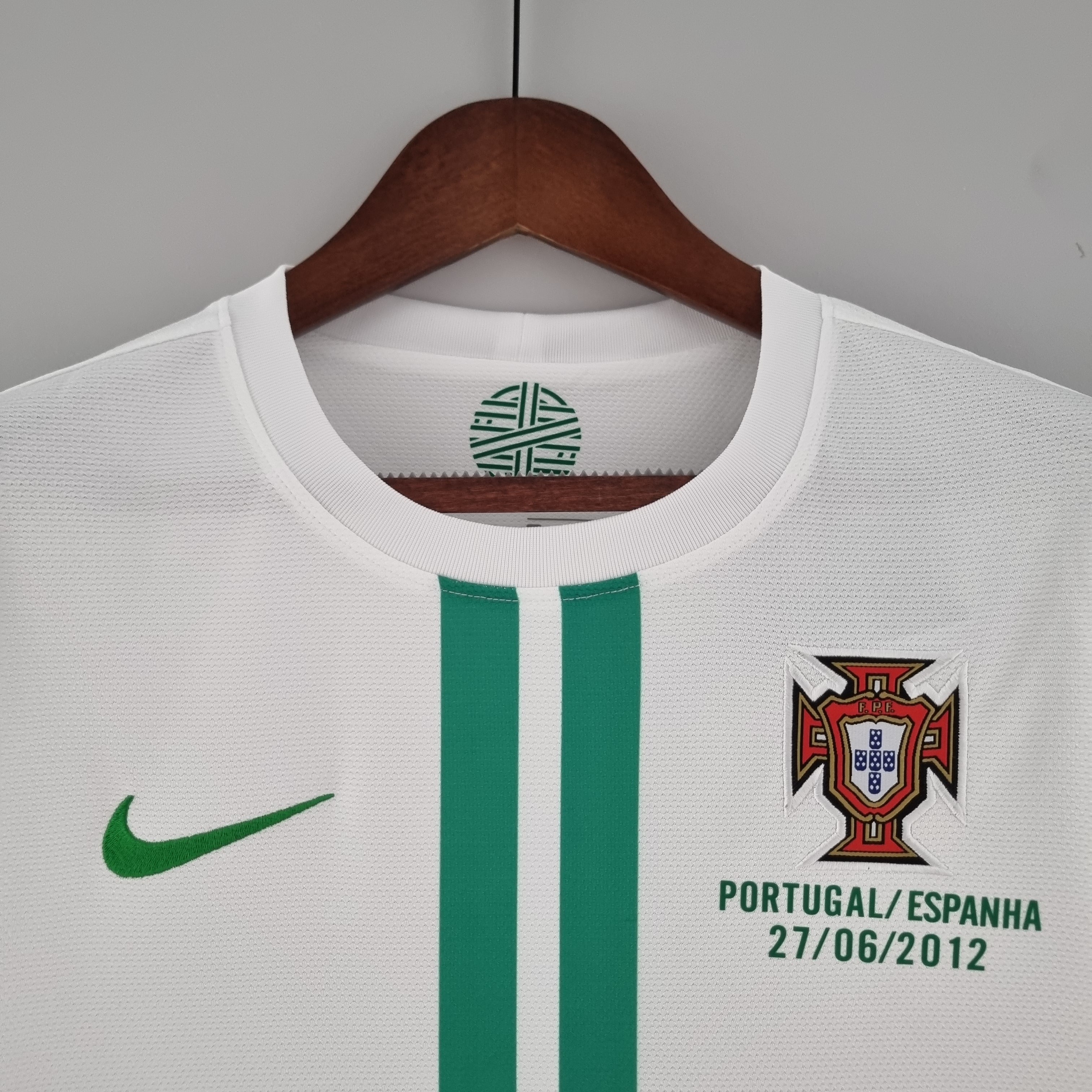 Camiseta Portugal 2012 Manga Larga - Visitante - Retro