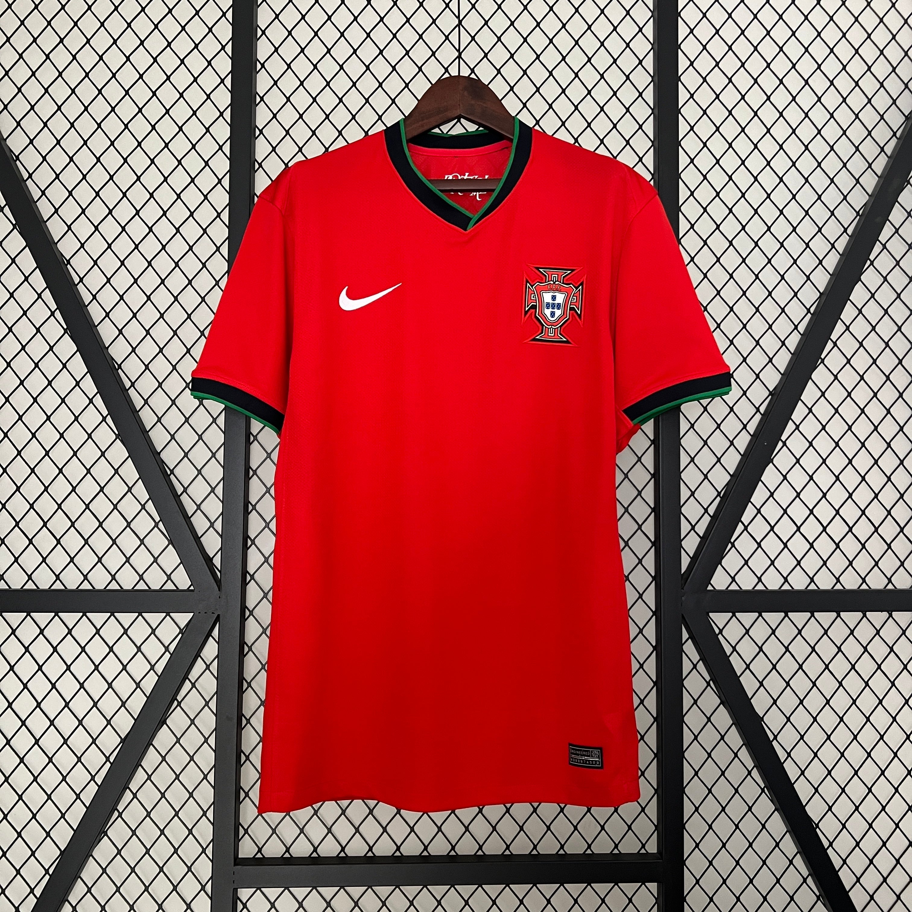 Camiseta Portugal 2024 - Local