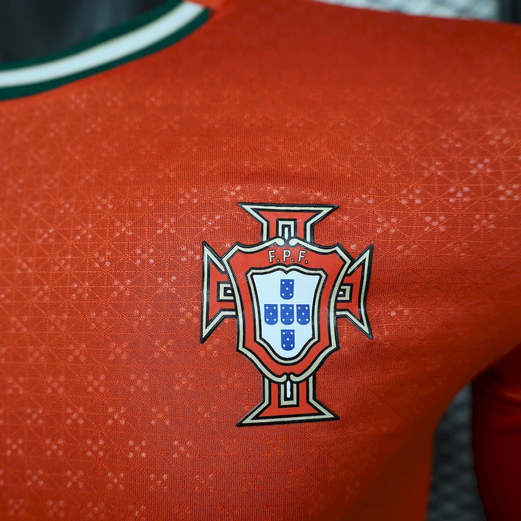 Camiseta Portugal 2025 Versión Jugador - Manga Larga - Local