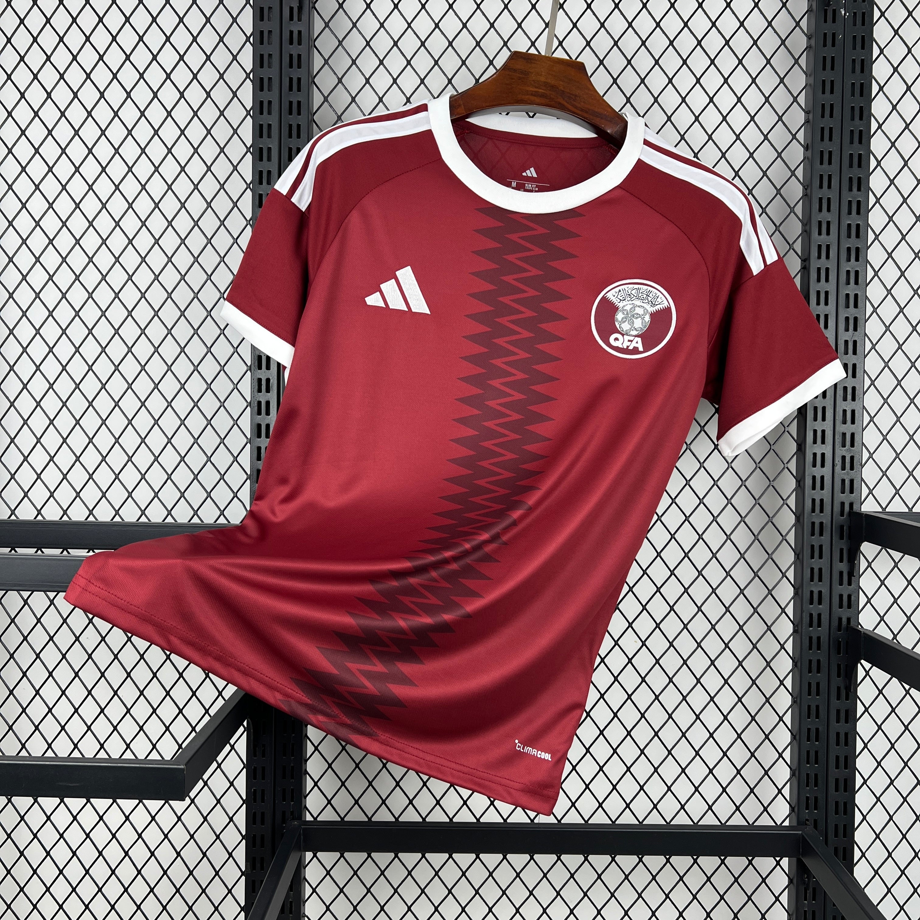 Camiseta Qatar Mundial 2026 - Local