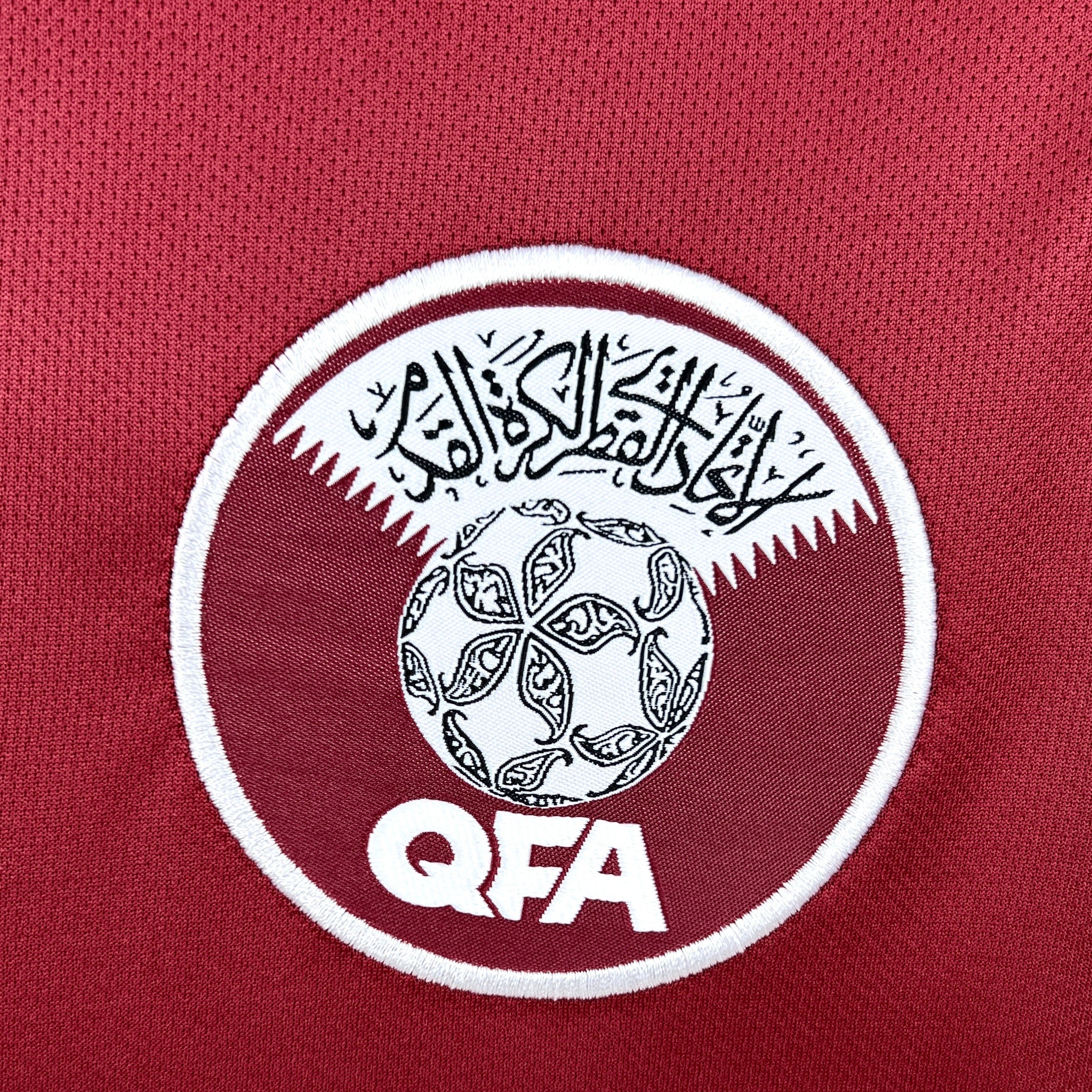 Camiseta Qatar Mundial 2026 - Local