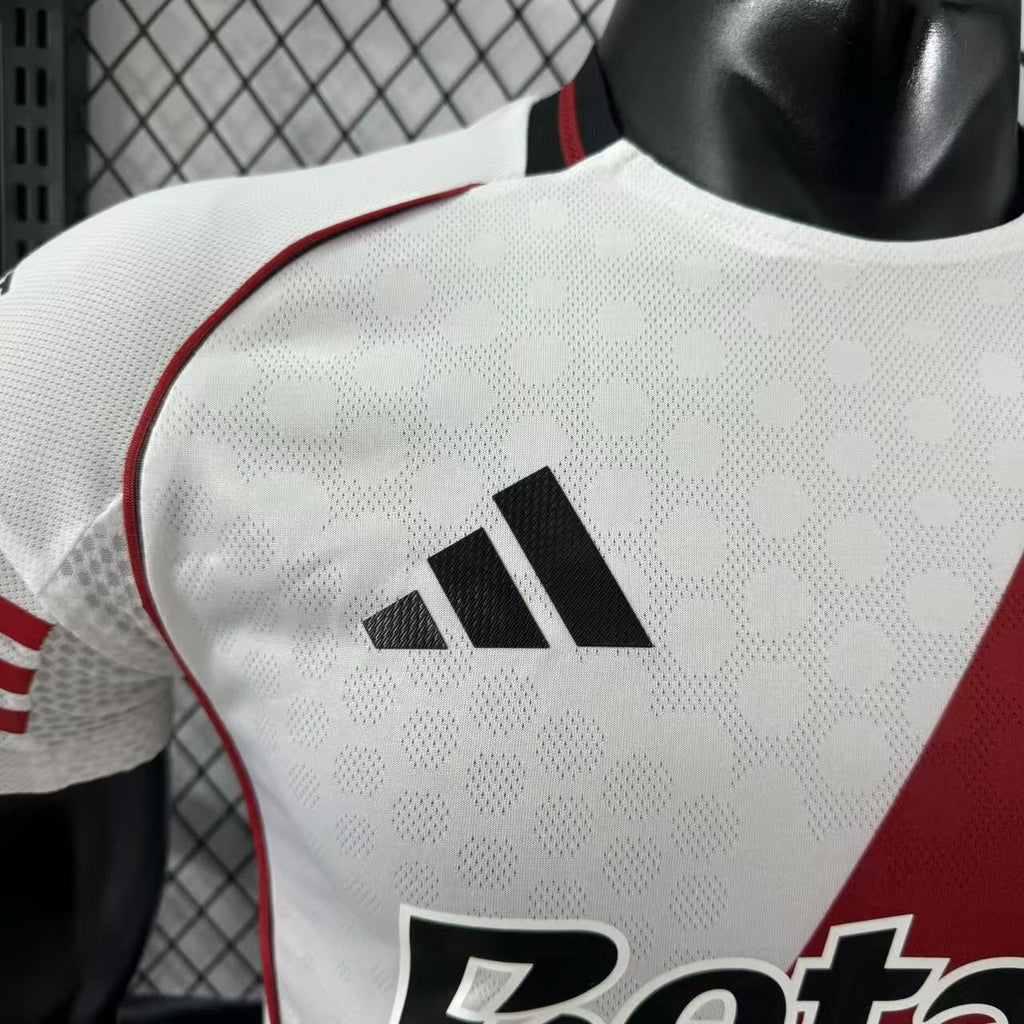 Camiseta River Plate 2025-26 Versión Jugador - Local