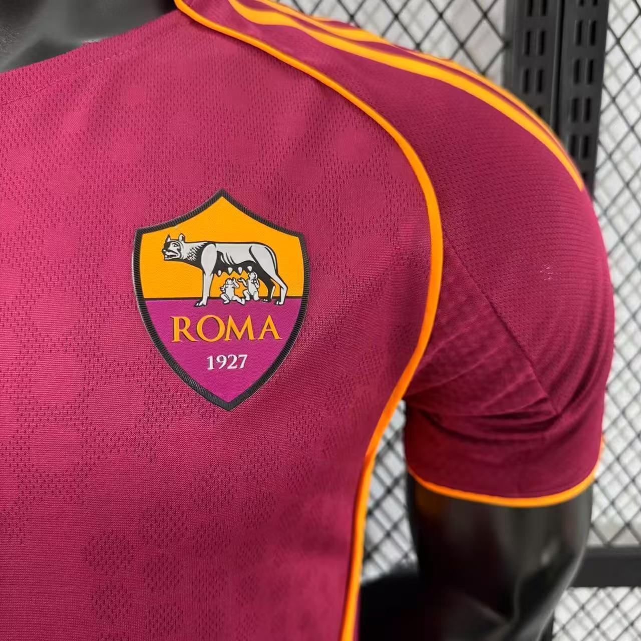 Camiseta Roma 2025-26 Versión Jugador - Local